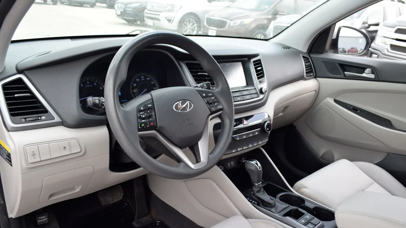 2018 Hyundai TUCSON SE