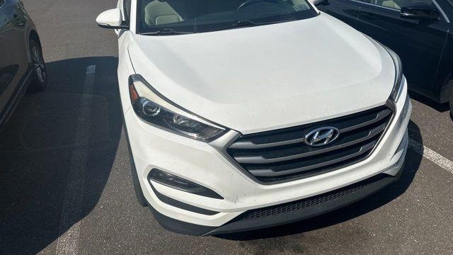 2017 Hyundai TUCSON SE Plus