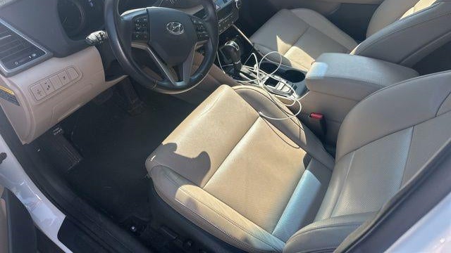 2017 Hyundai TUCSON SE Plus