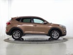 2017 Tucson Thumbnail 11