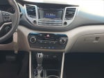 2017 Tucson Thumbnail 15