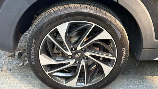 2021 Hyundai TUCSON Sport