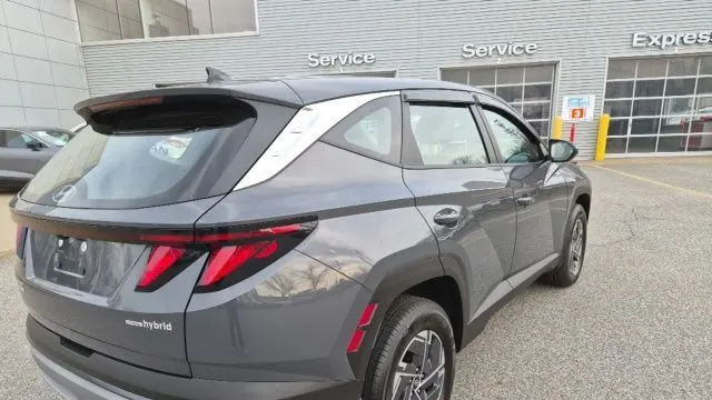 2026 Hyundai TUCSON Hybrid Blue SE
