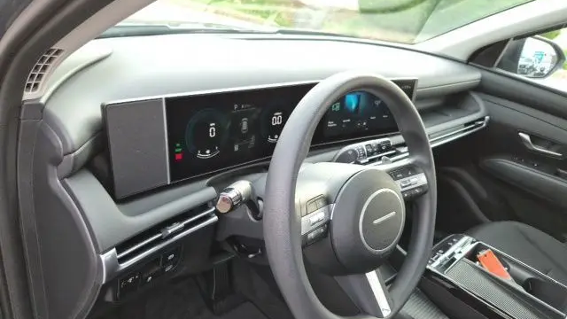 2026 Hyundai TUCSON Hybrid Blue SE