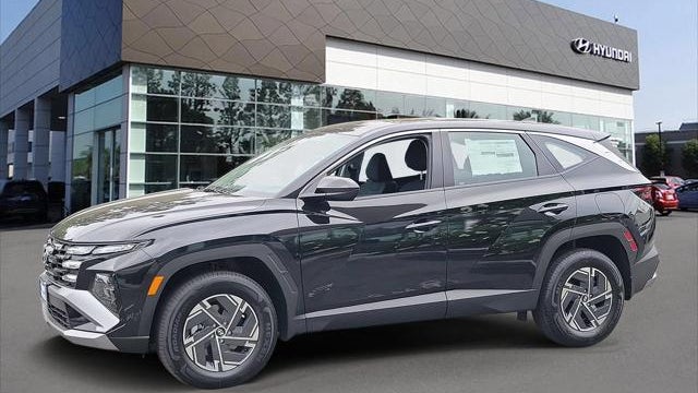 Preowned 2026 Hyundai TUCSON Hybrid Blue SE for Sale
