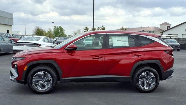 2026 Hyundai TUCSON Hybrid Blue SE