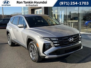 2026 Hyundai TUCSON Hybrid with Shimmering Silver Exterior
