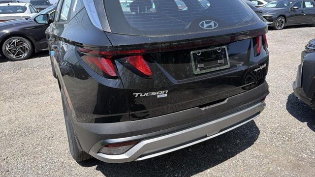 2026 Hyundai TUCSON Hybrid Blue SE