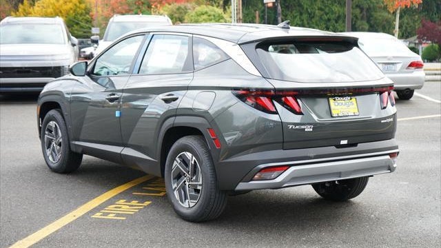 2026 Hyundai TUCSON Hybrid Blue SE