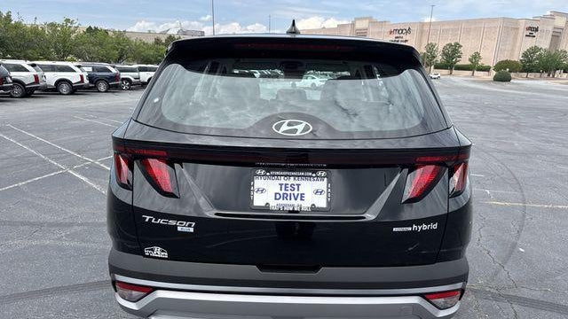 2026 Hyundai TUCSON Hybrid Blue SE