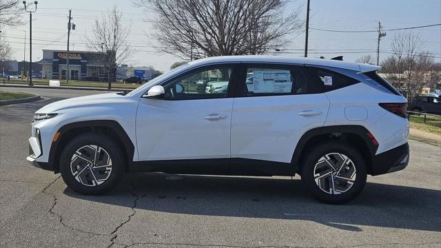 2026 Hyundai TUCSON Hybrid Blue SE