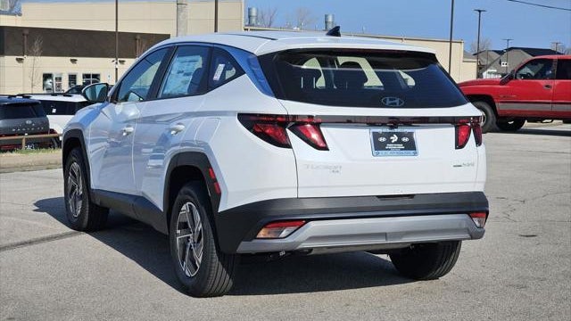 2026 Hyundai TUCSON Hybrid Blue SE