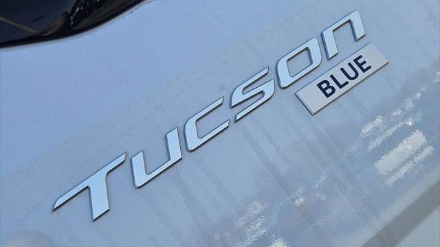 2026 Hyundai TUCSON Hybrid Blue SE