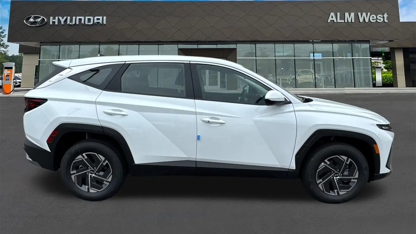 2026 Hyundai TUCSON Hybrid Blue SE