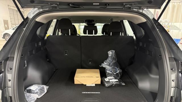 2026 Hyundai TUCSON Hybrid Blue SE