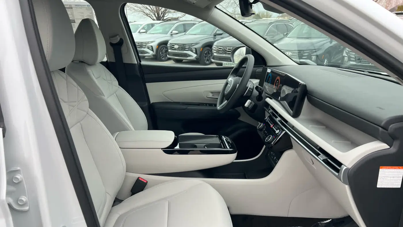 2026 Hyundai TUCSON Hybrid Blue SE