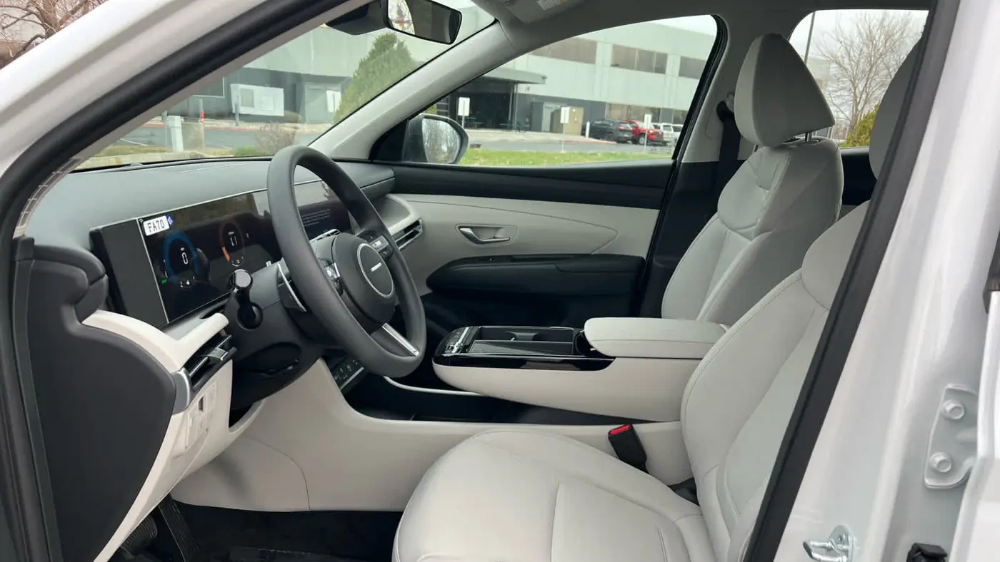 2026 Hyundai TUCSON Hybrid Blue SE