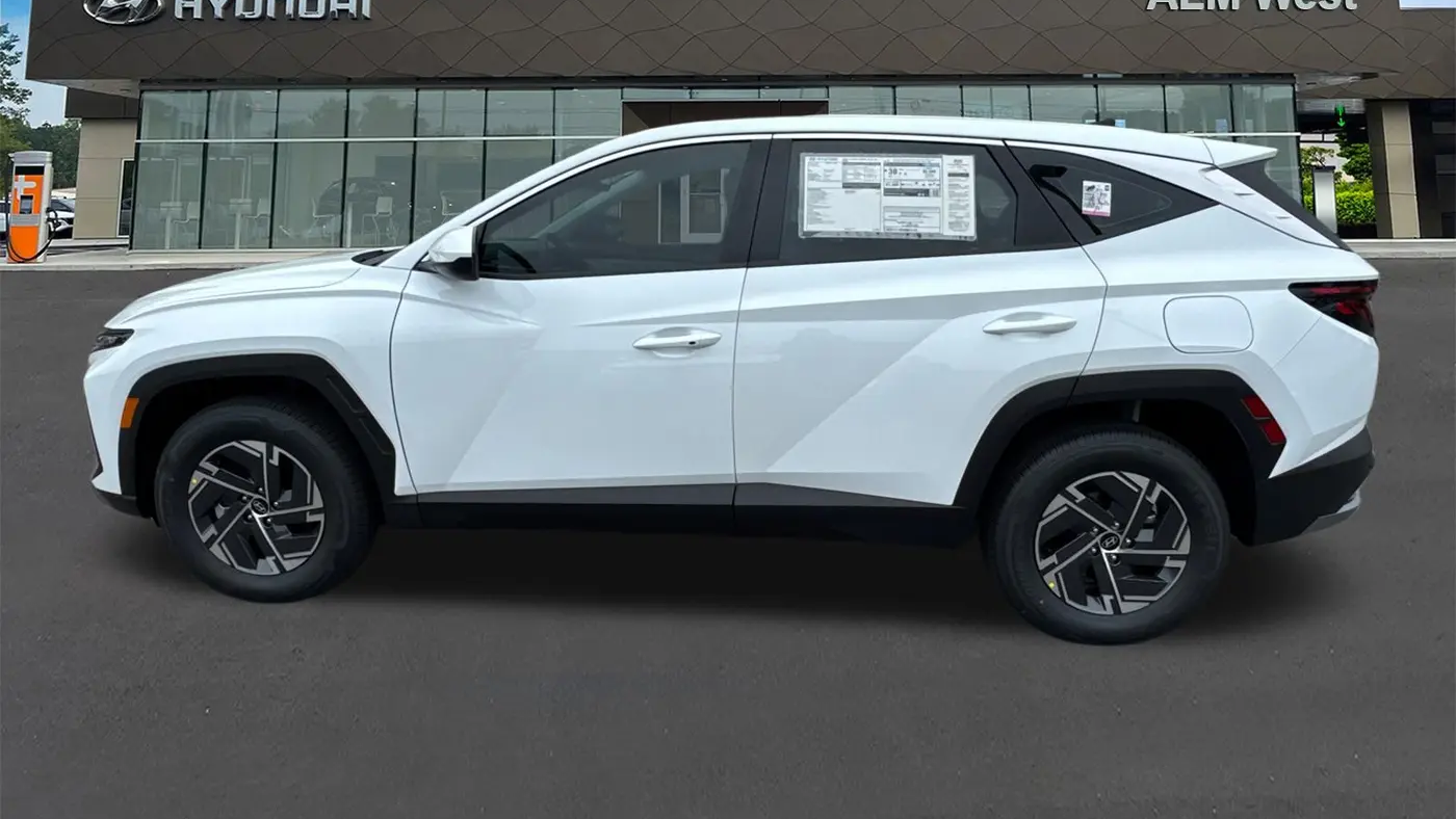 2026 Hyundai TUCSON Hybrid Blue SE