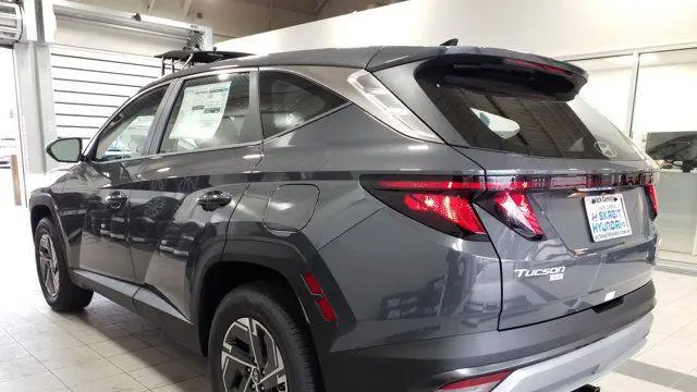 2026 Hyundai TUCSON Hybrid Blue SE