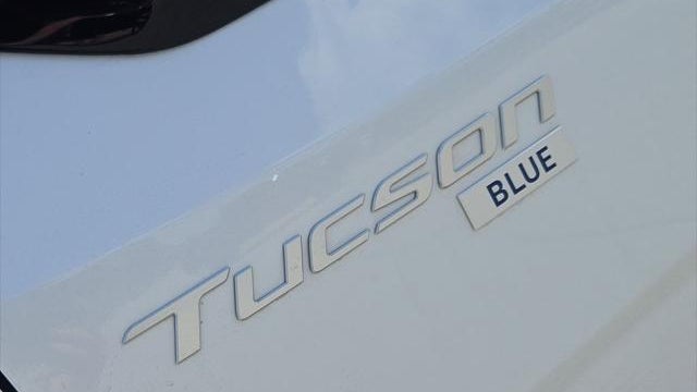 2026 Hyundai TUCSON Hybrid Blue SE