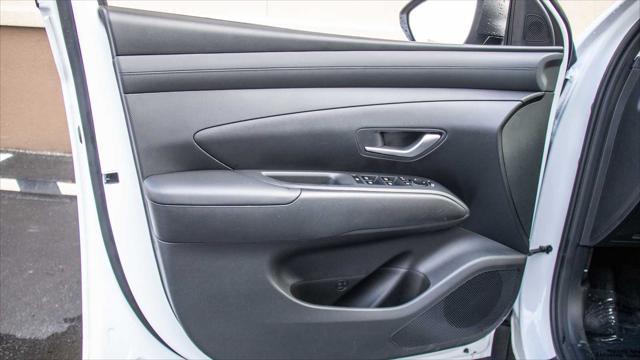 2026 Hyundai TUCSON Hybrid Blue SE