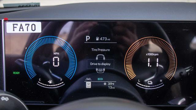 2026 Hyundai TUCSON Hybrid Blue SE