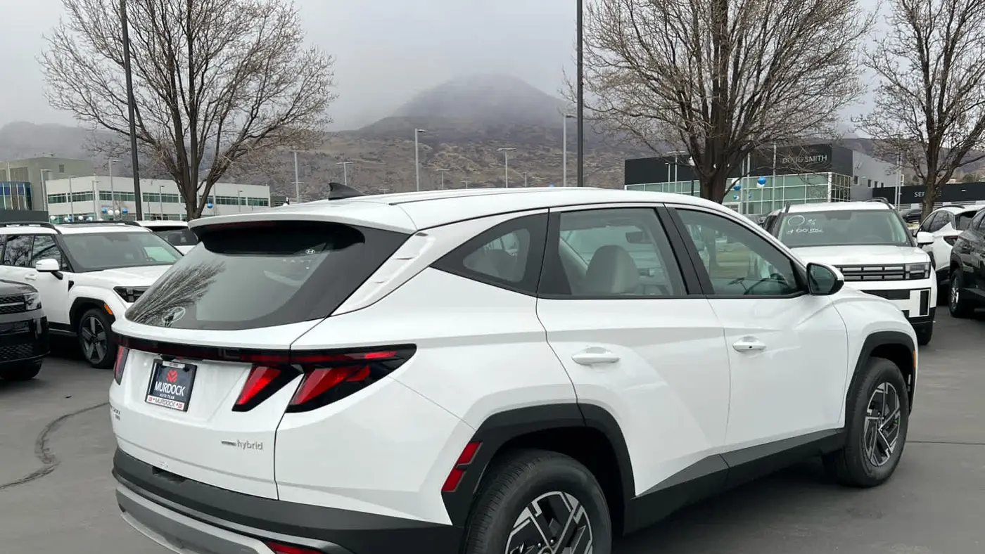 2026 Hyundai TUCSON Hybrid Blue SE