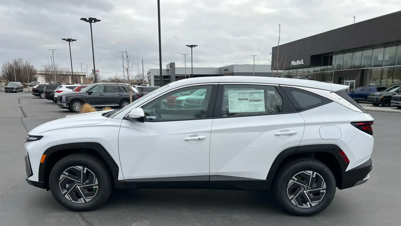 2026 Hyundai TUCSON Hybrid Blue SE