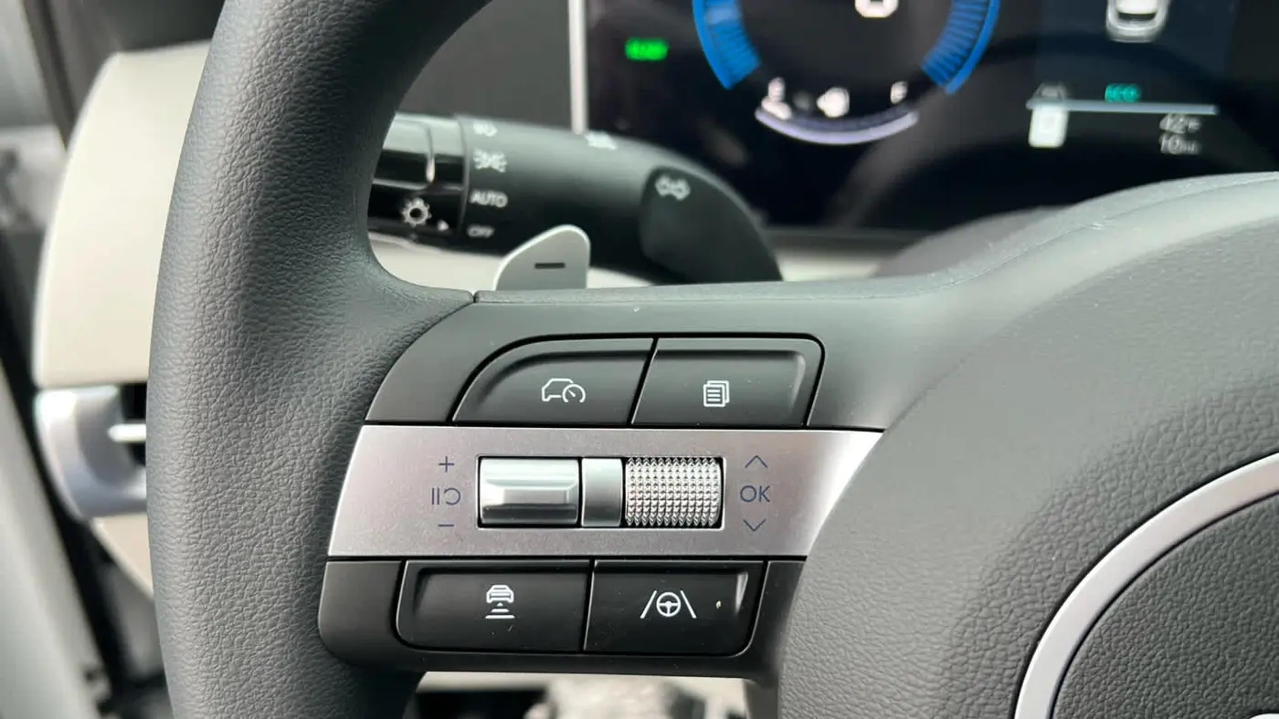 2026 Hyundai TUCSON Hybrid Blue SE