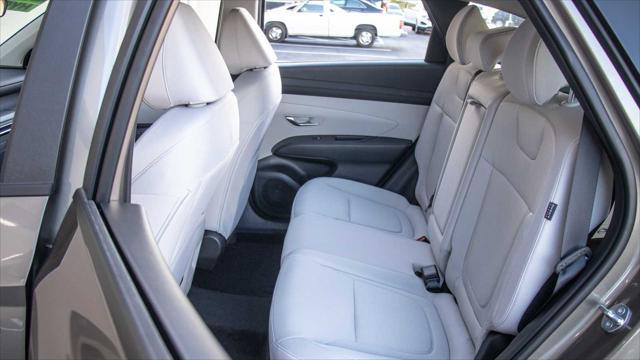 2026 Hyundai TUCSON Hybrid Blue SE