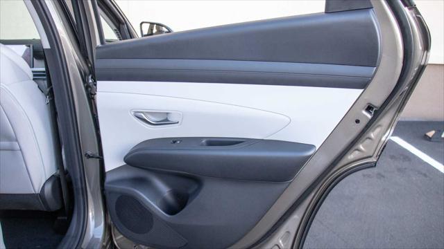 2026 Hyundai TUCSON Hybrid Blue SE