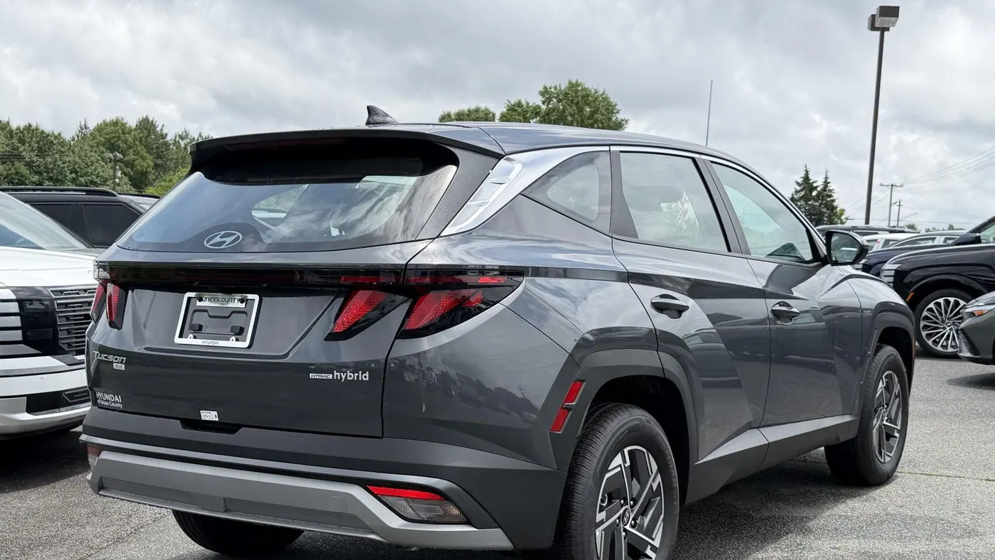 2026 Hyundai TUCSON Hybrid Blue SE