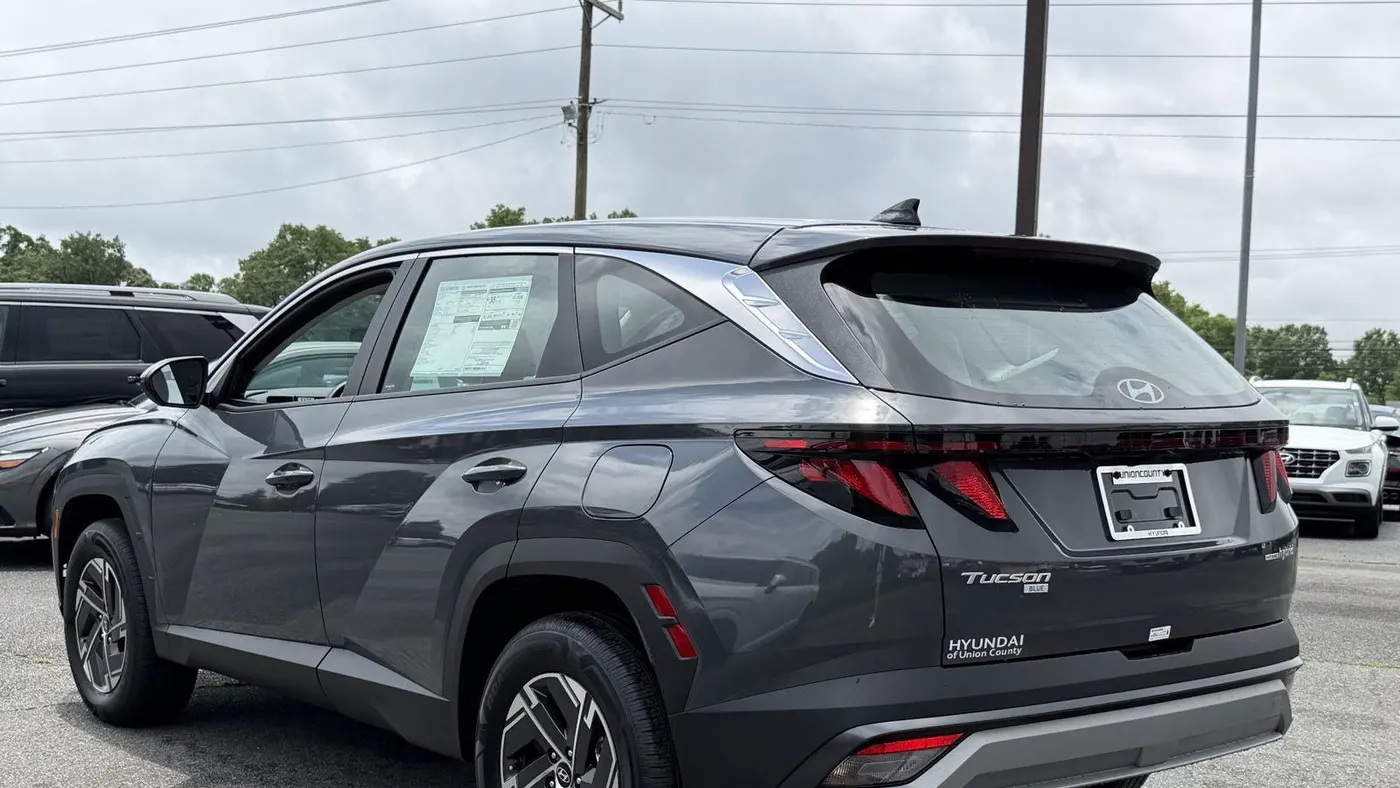 2026 Hyundai TUCSON Hybrid Blue SE