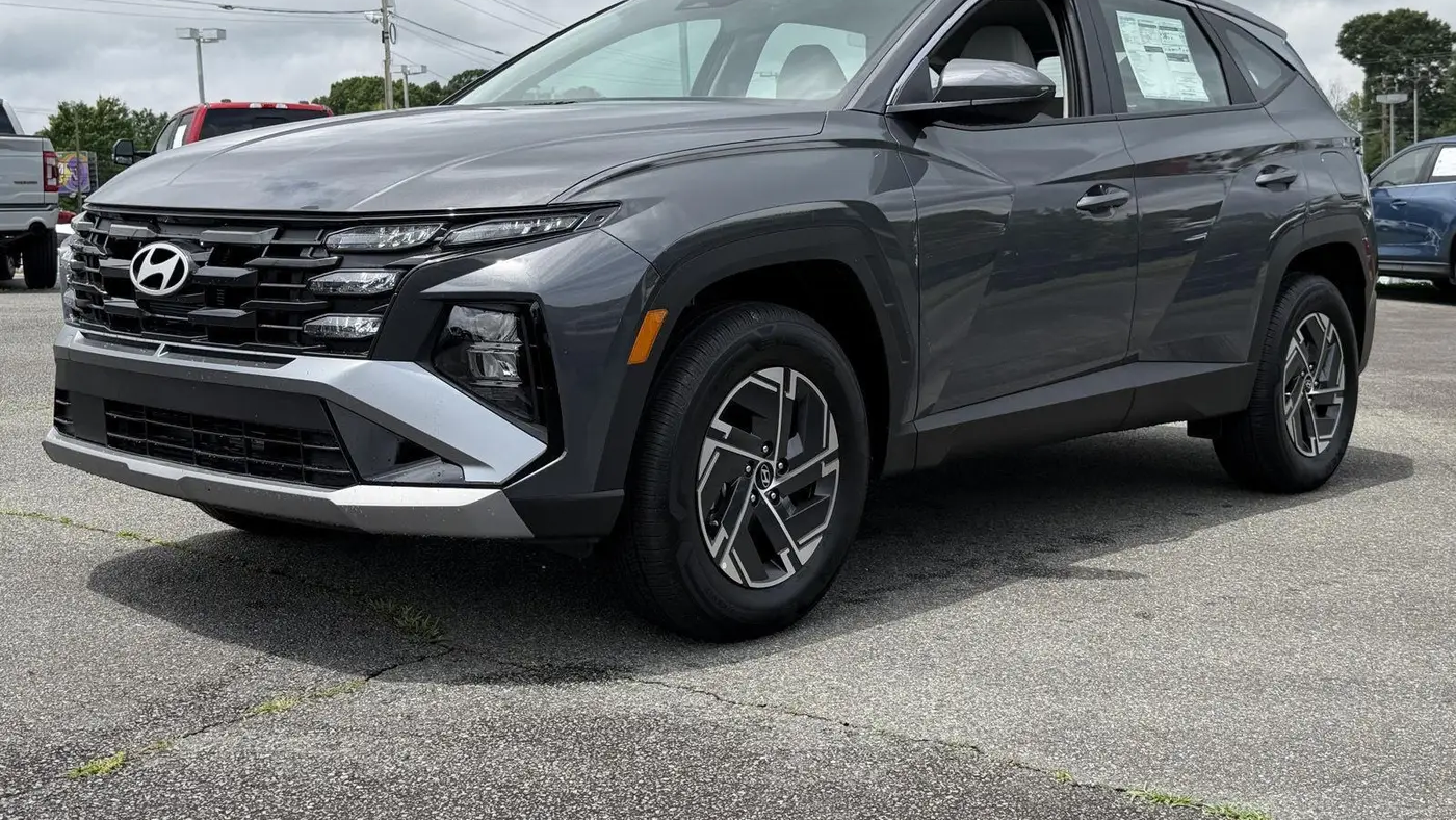 2026 Hyundai TUCSON Hybrid Blue SE