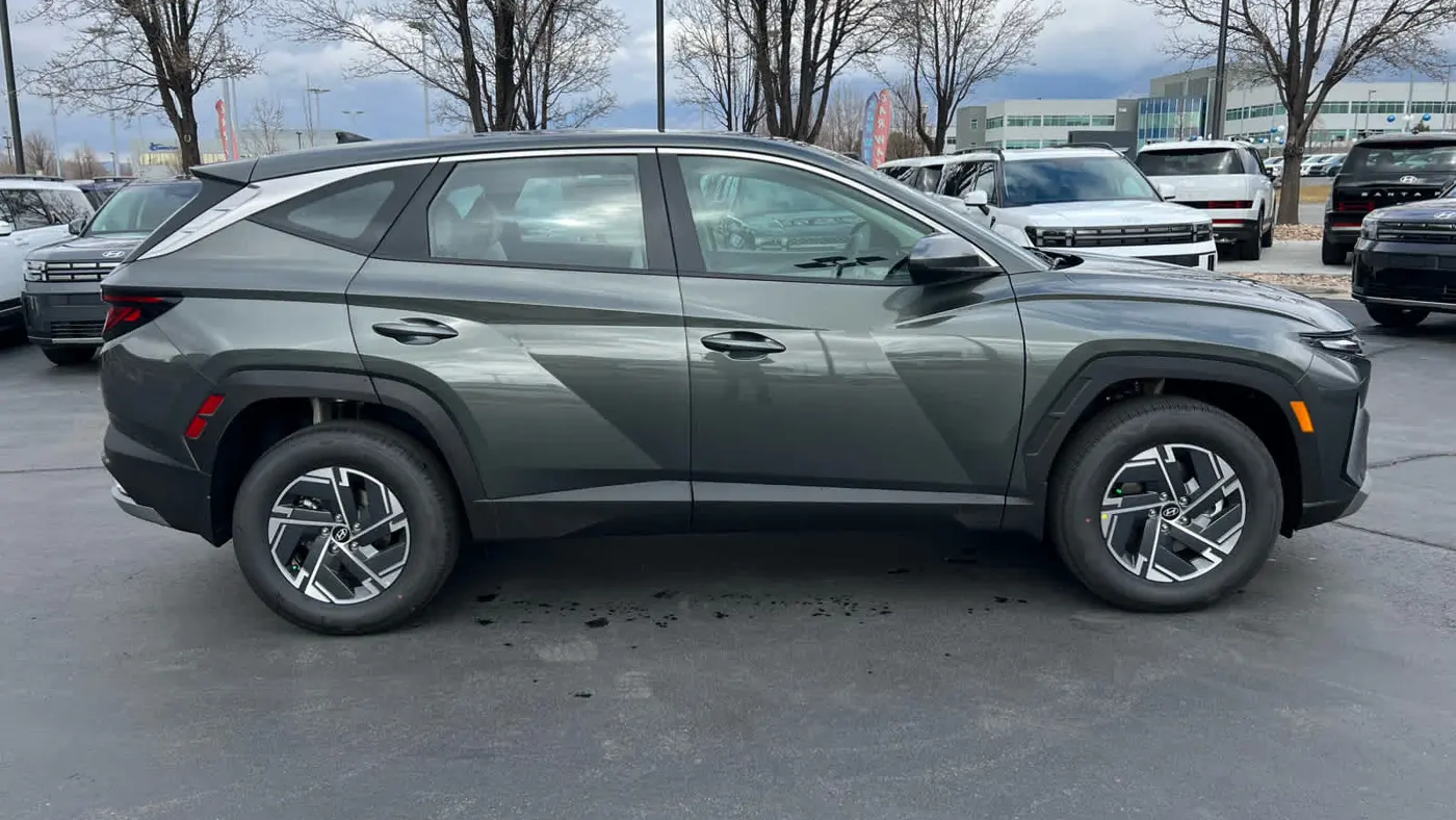 2026 Hyundai TUCSON Hybrid Blue SE