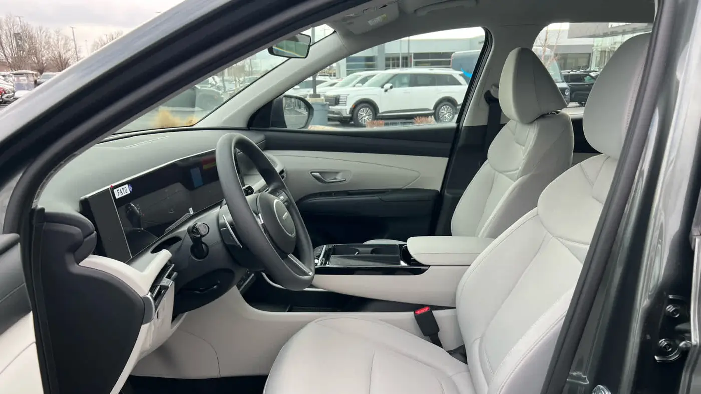 2026 Hyundai TUCSON Hybrid Blue SE