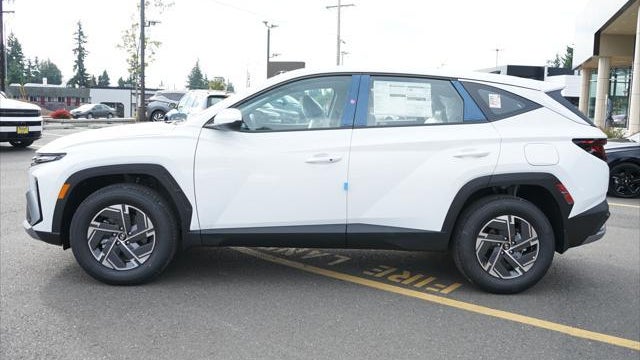 2026 Hyundai TUCSON Hybrid Blue SE