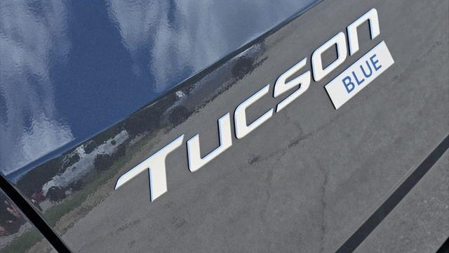 2026 Hyundai TUCSON Hybrid Blue SE