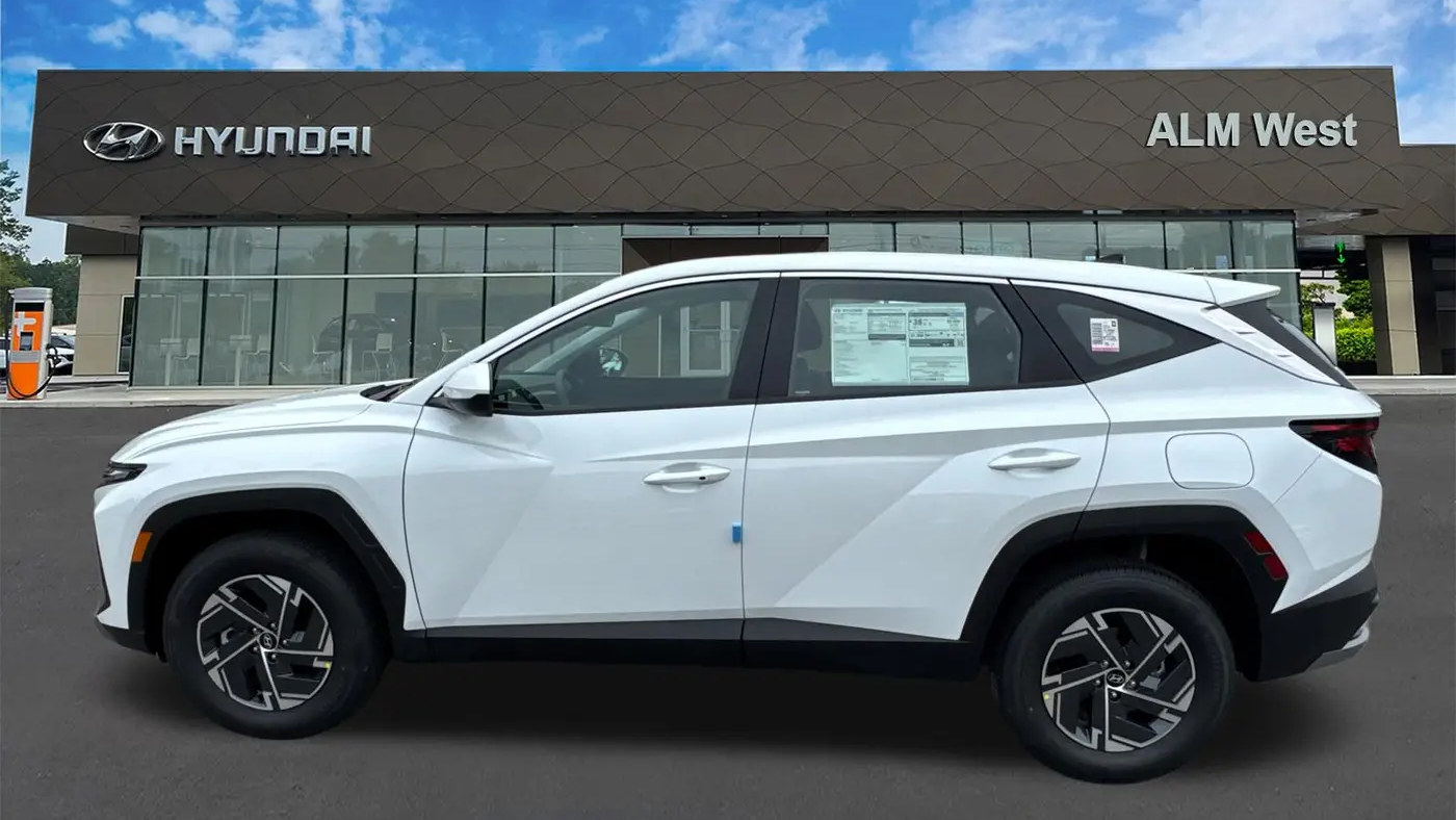 2026 Hyundai TUCSON Hybrid Blue SE