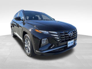 2024 Hyundai TUCSON Hybrid with Black Pearl Exterior