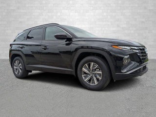 2024 Hyundai TUCSON Hybrid with Black Pearl Exterior