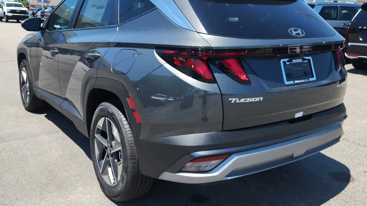 2026 Hyundai TUCSON Hybrid SEL