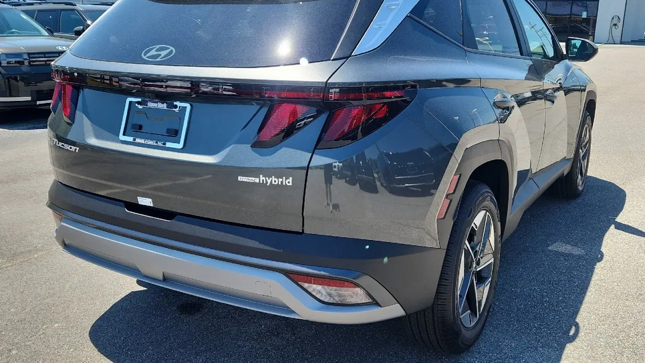 2026 Hyundai TUCSON Hybrid SEL
