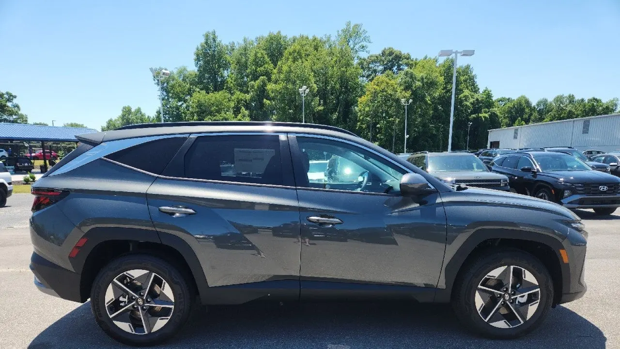 2026 Hyundai TUCSON Hybrid SEL
