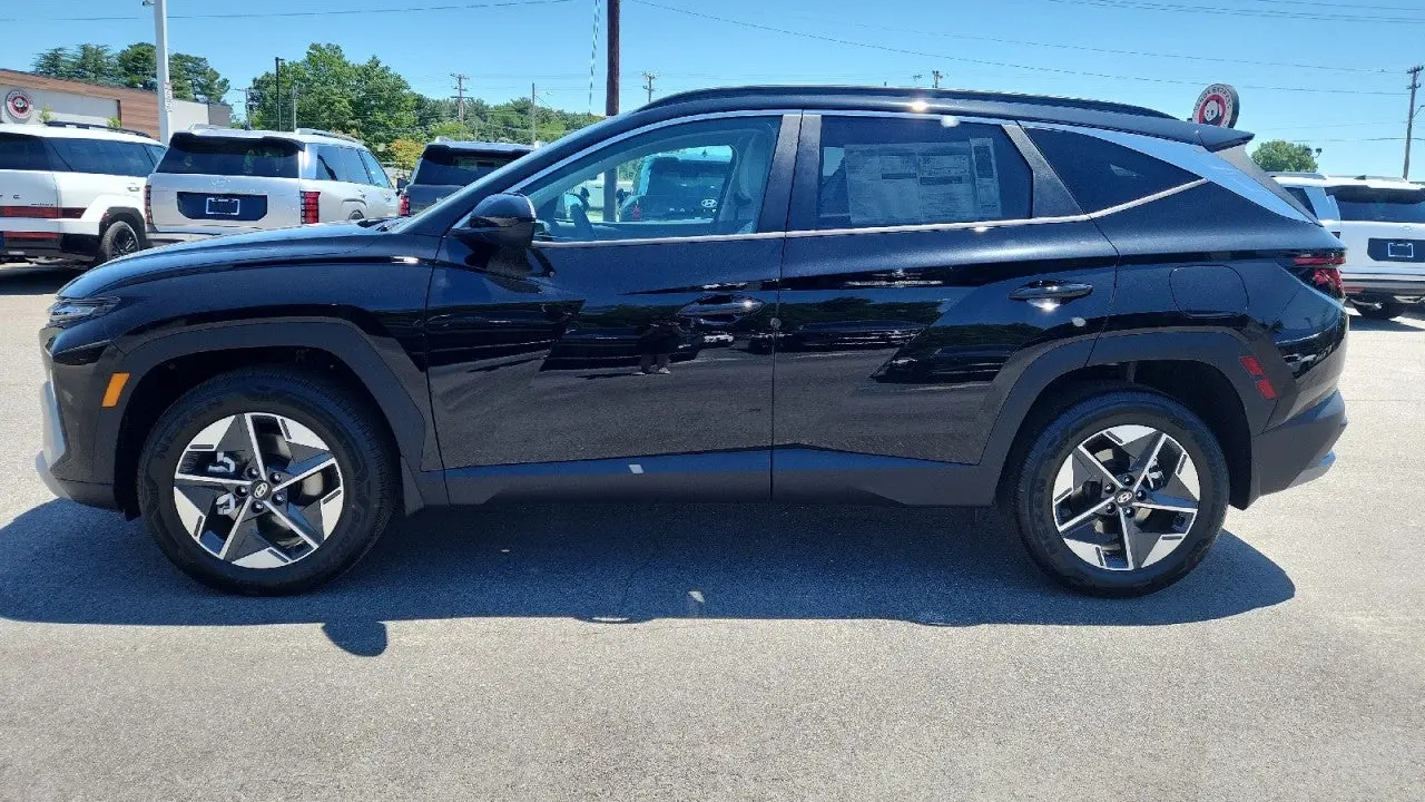 2026 Hyundai TUCSON Hybrid SEL