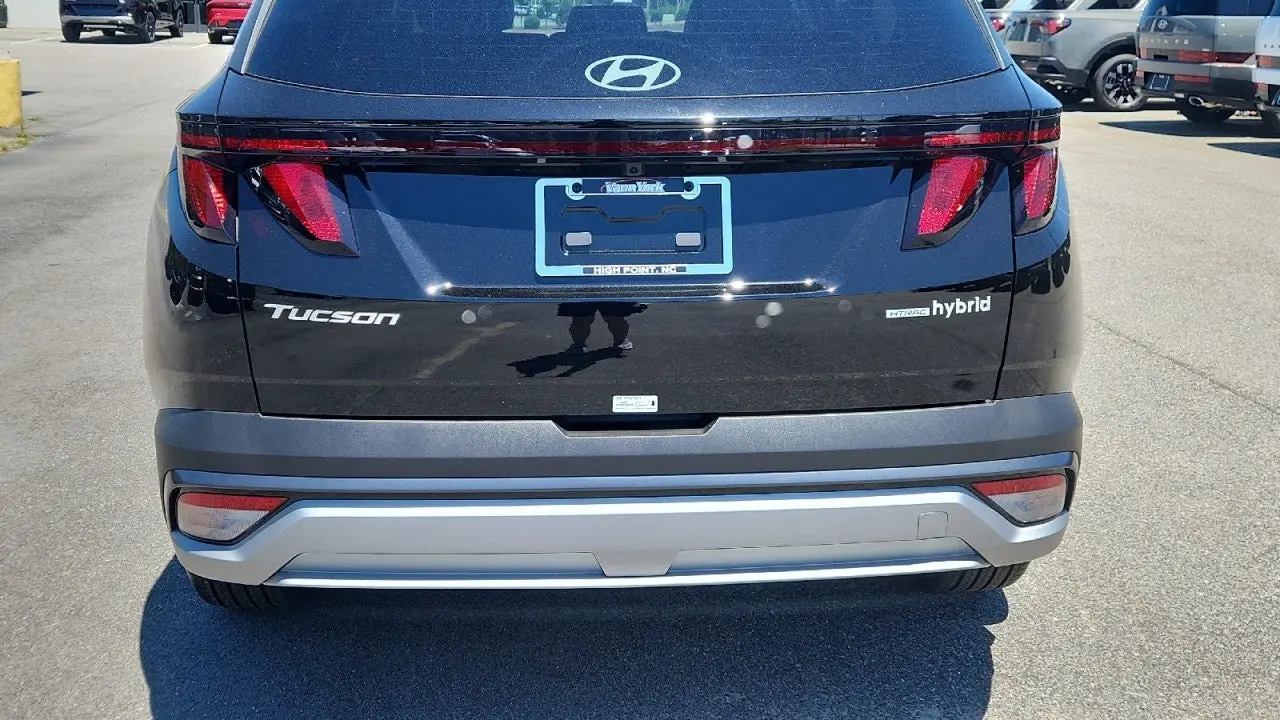 2026 Hyundai TUCSON Hybrid SEL