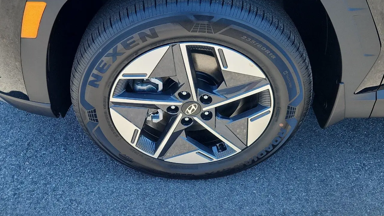 2026 Hyundai TUCSON Hybrid SEL