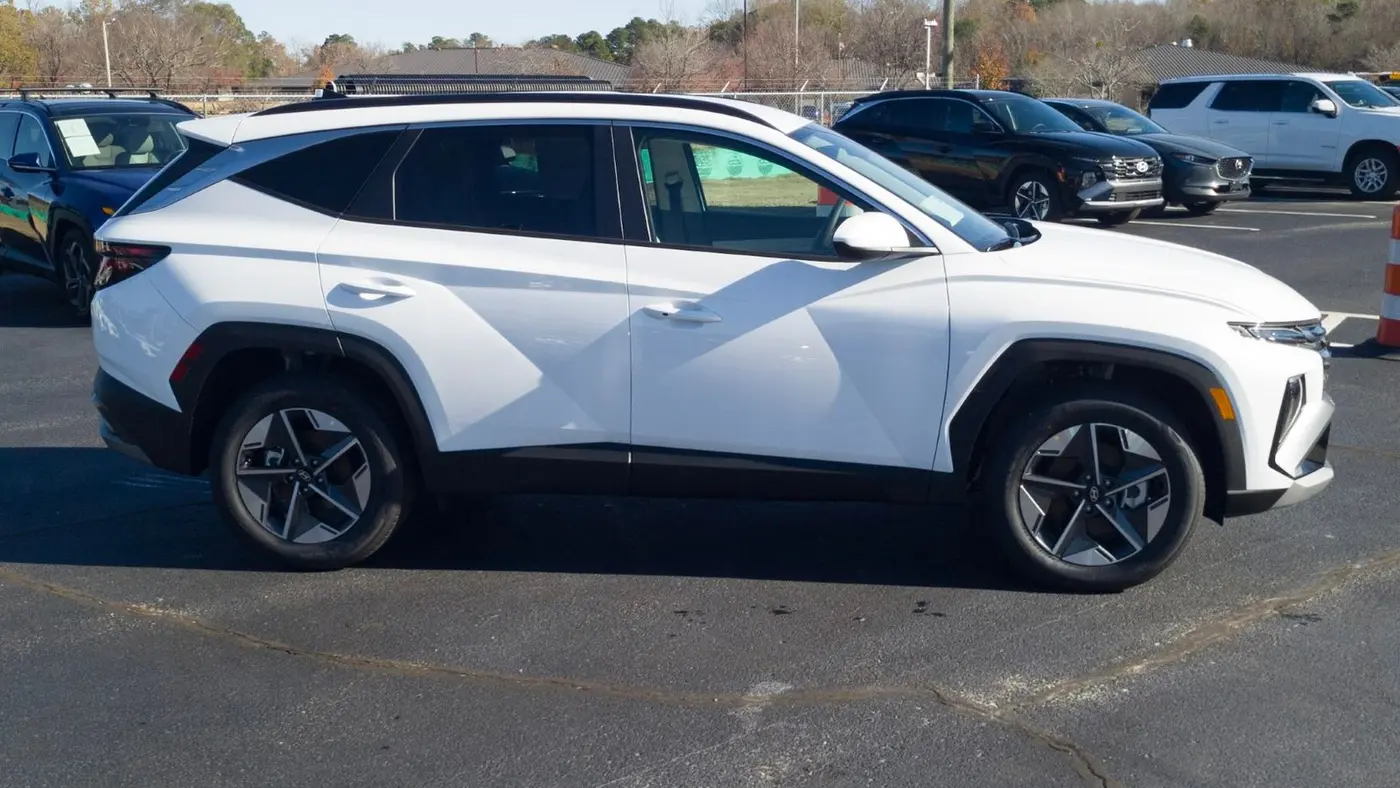 2026 Hyundai TUCSON Hybrid SEL