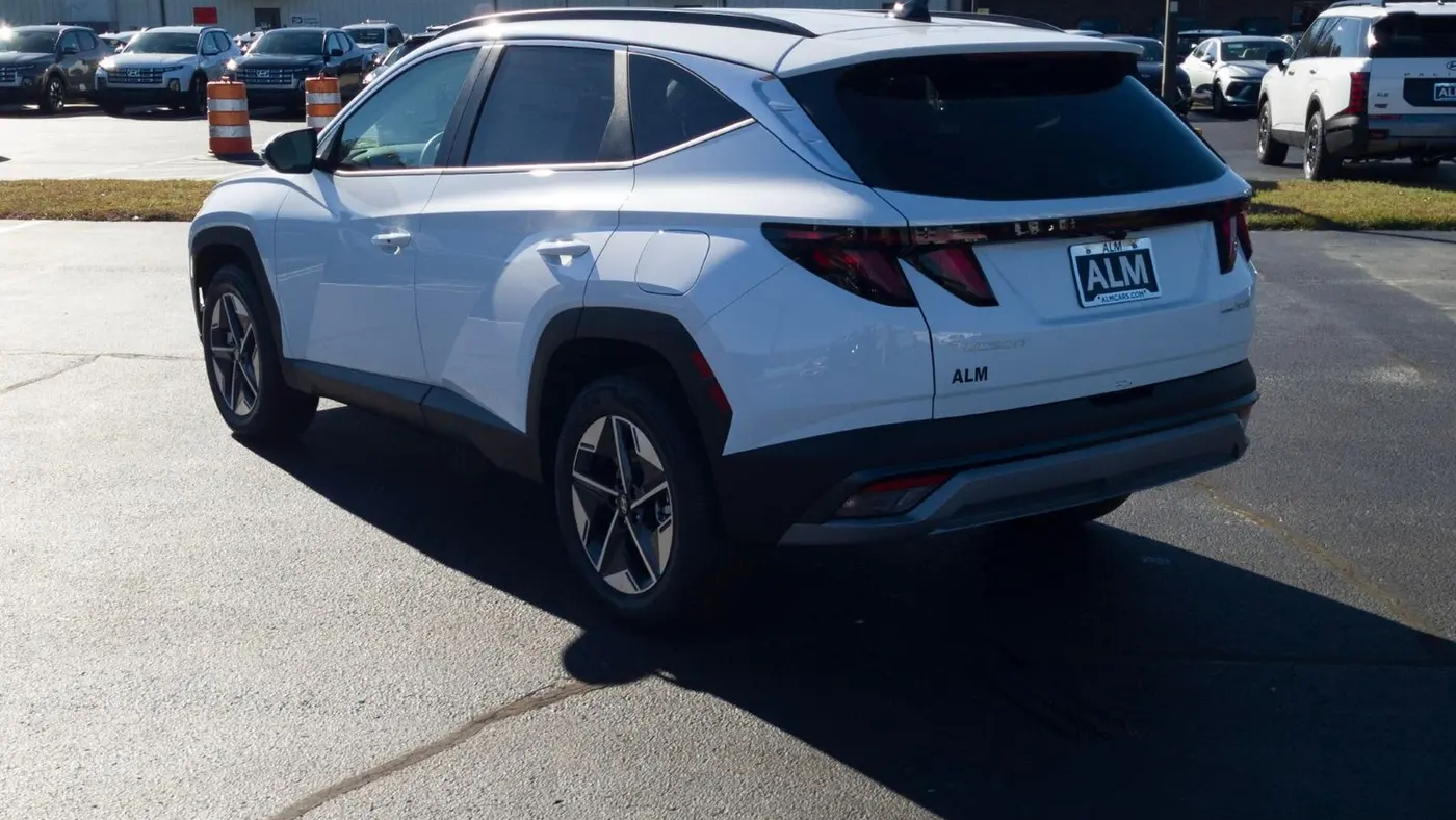 2026 Hyundai TUCSON Hybrid SEL