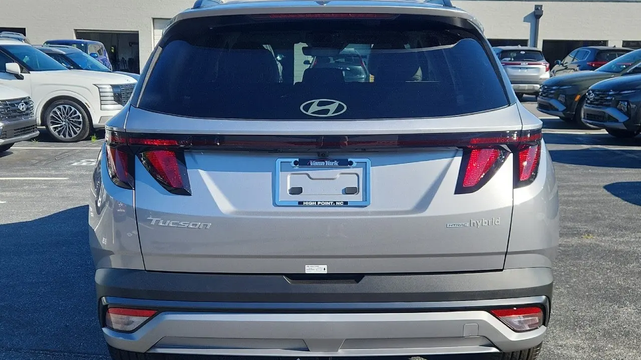 2026 Hyundai TUCSON Hybrid SEL
